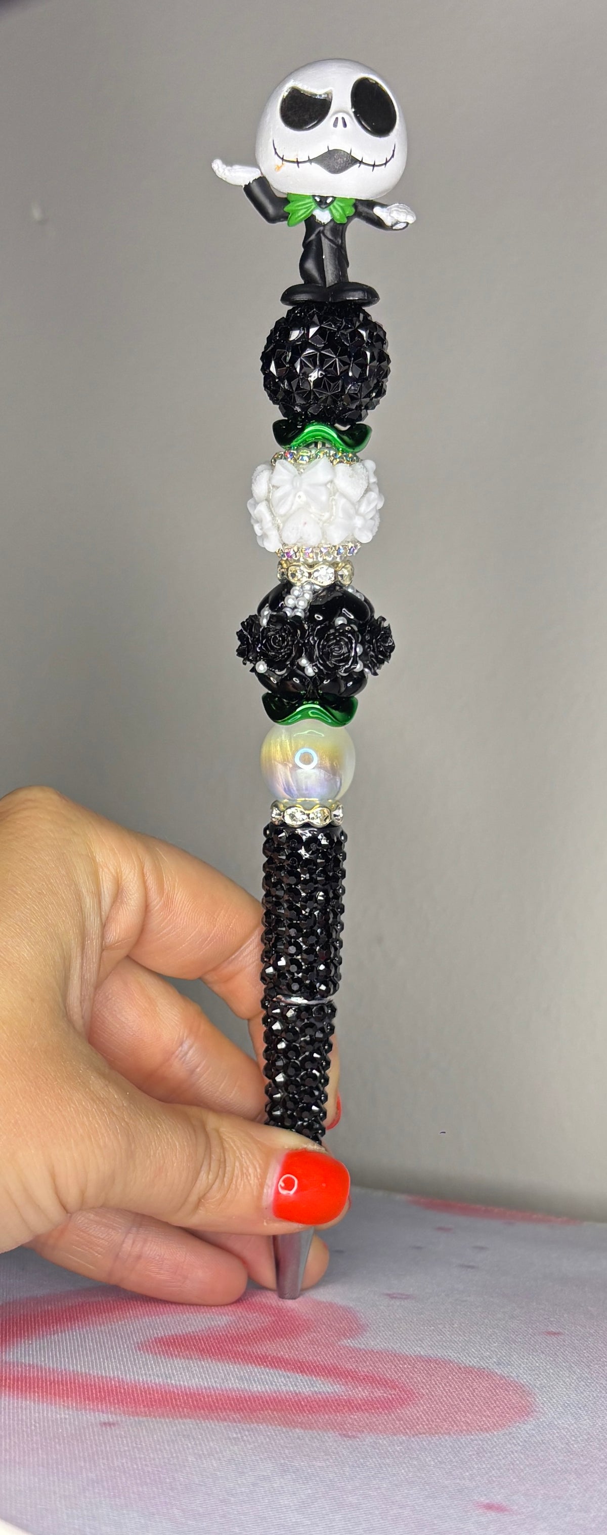 Black & White Spooky Fancy Pen - Medium